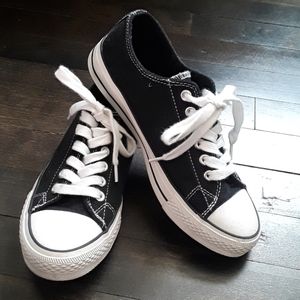 "Falls Creek" Sneakers